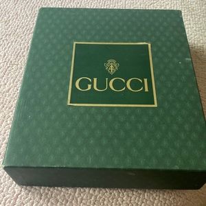 Gucci vintage 6 ring binder memo book — note paper is Not Gucci. Unisex.